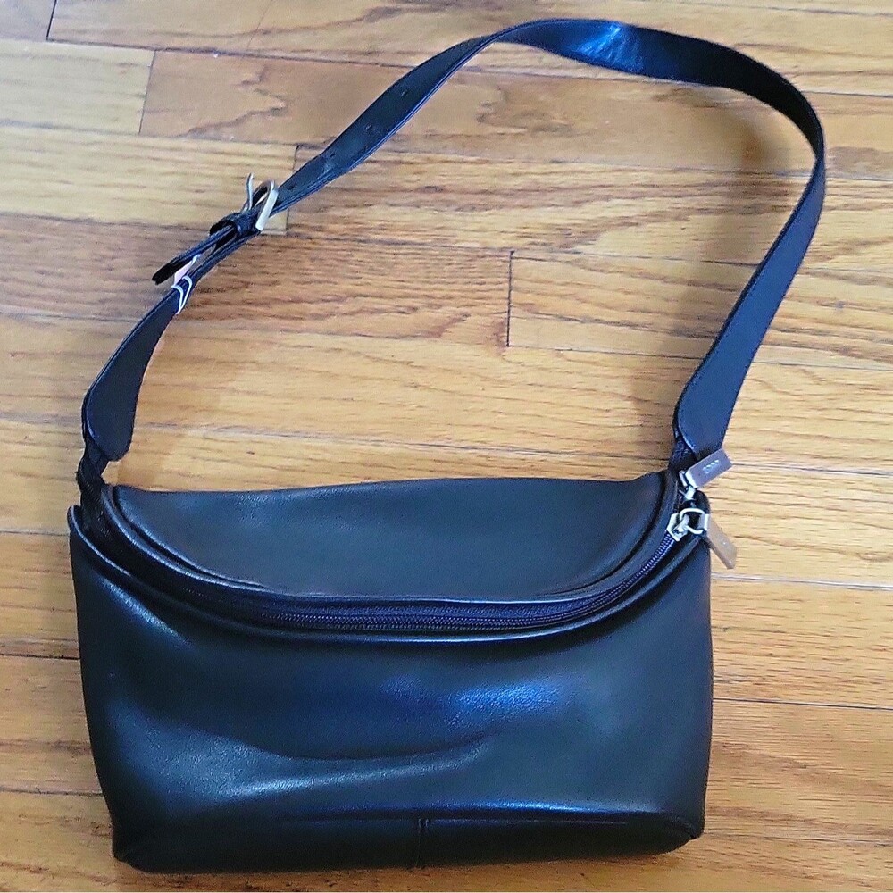 hobo international black sleek italian shoulder Adjustable Strap Zip Silver